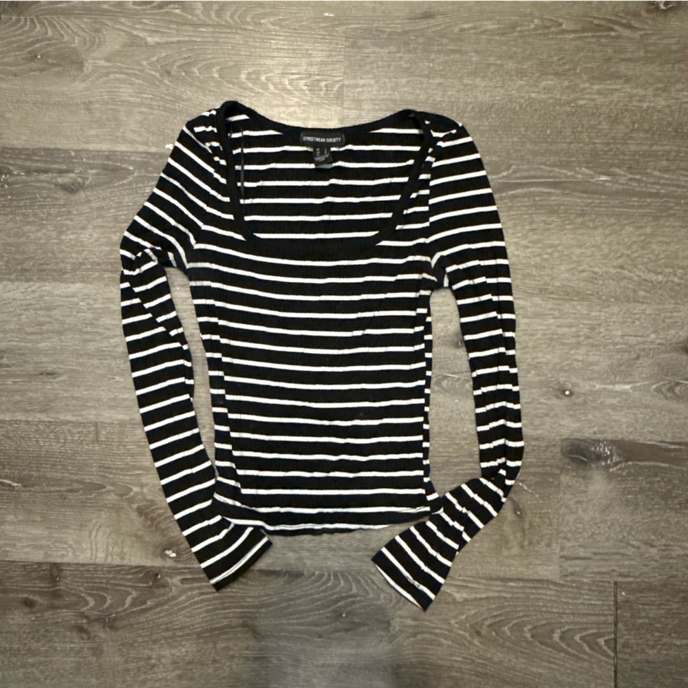 Black and White Striped Long Sleeve Top